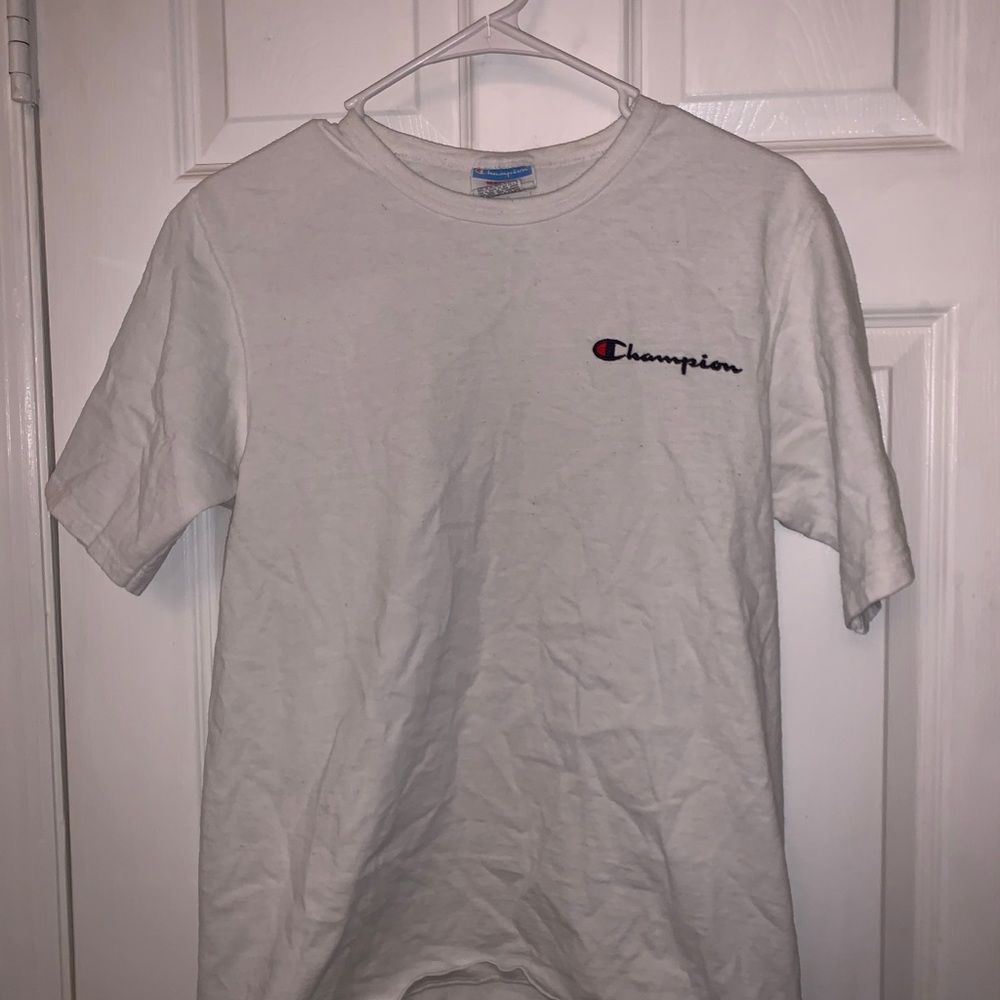 white graphic tee